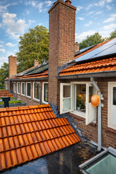 Uw schoorsteen vakkundig laten verwijderen in Laren of Blaricum? JK Trades biedt hoogwaardige afwerking en volledige ontzorging. Bel nu!
